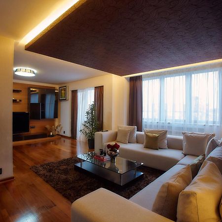 Uptown Residence Satu Mare Luaran gambar