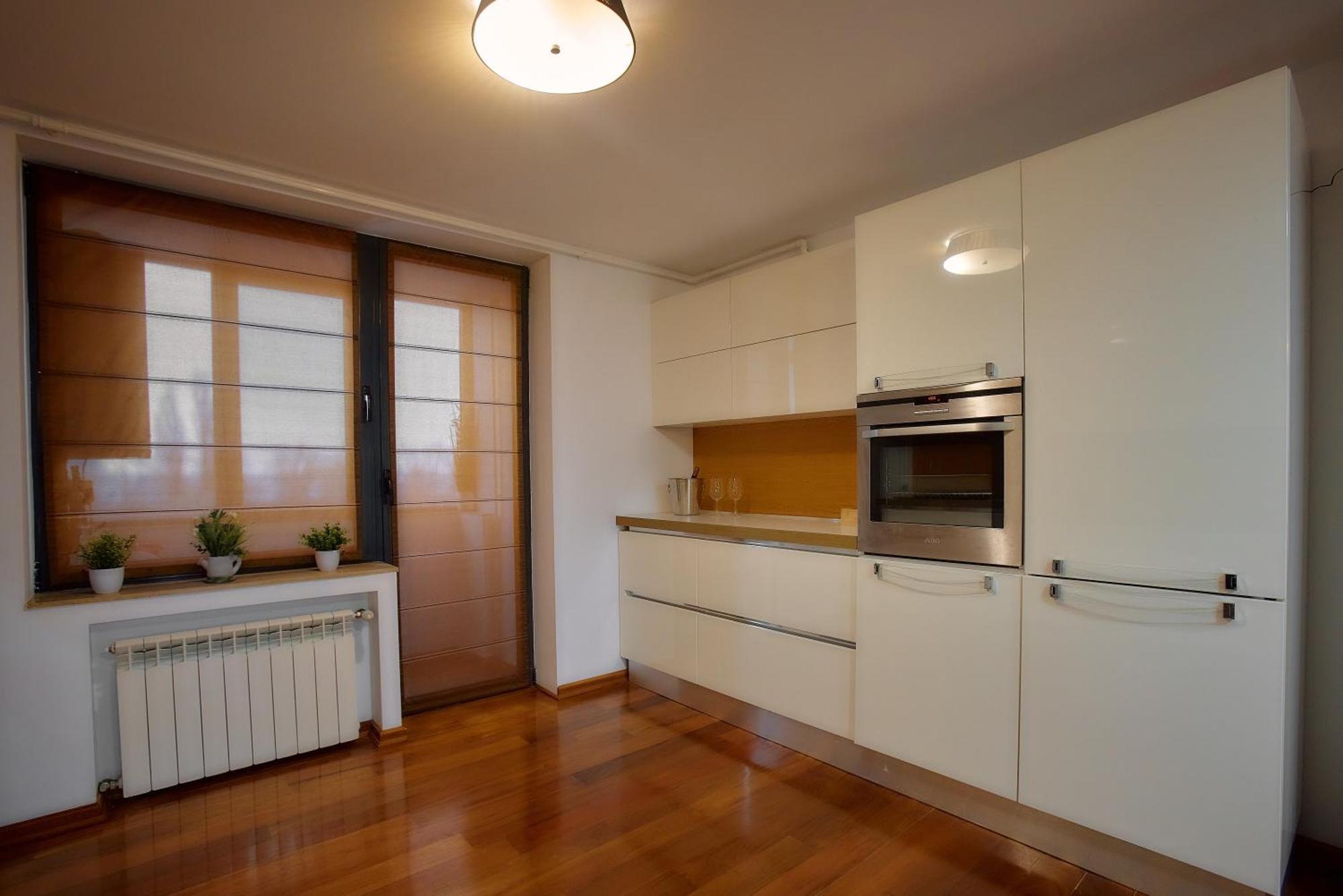 Uptown Residence Satu Mare Luaran gambar