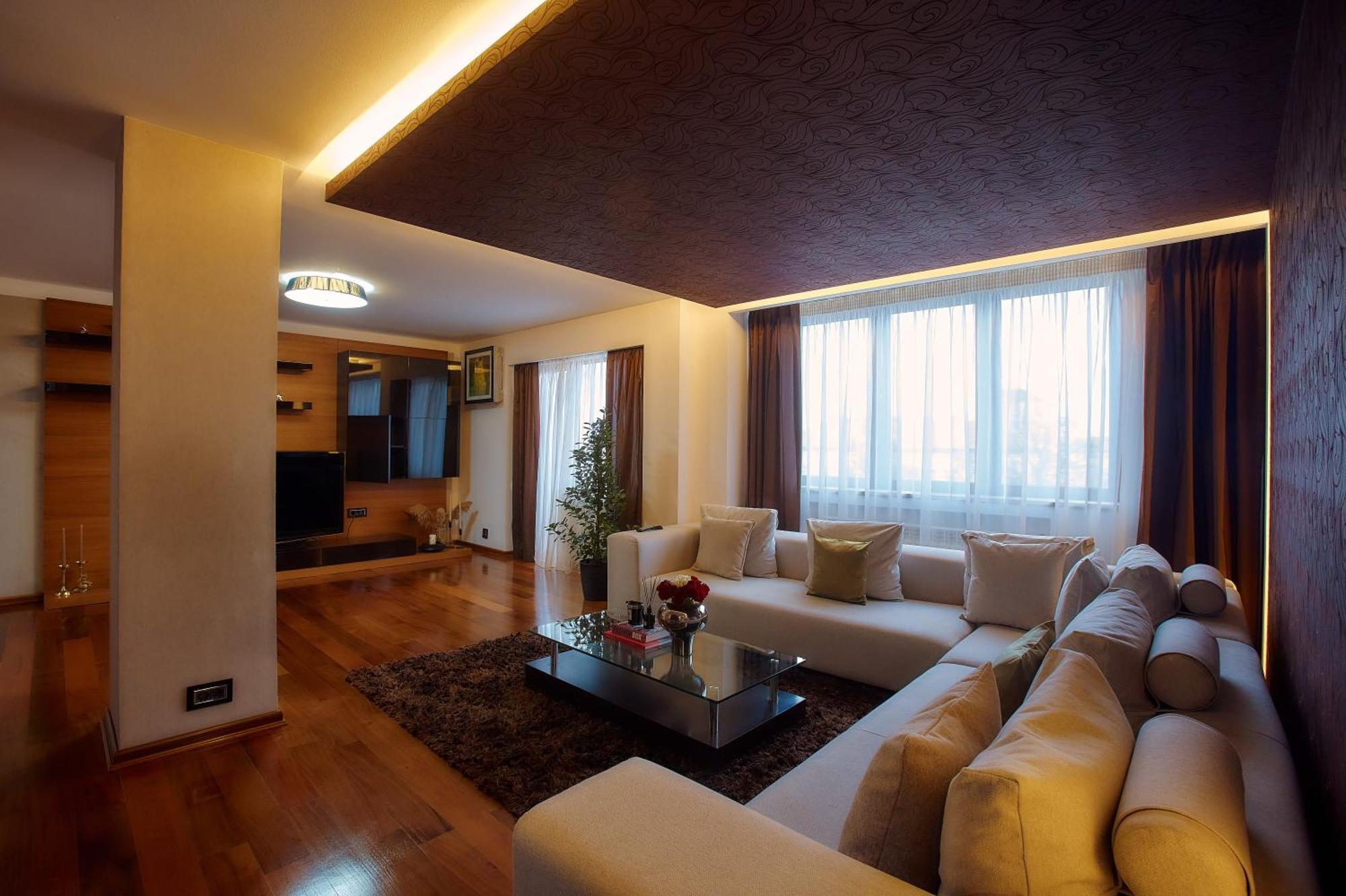 Uptown Residence Satu Mare Luaran gambar