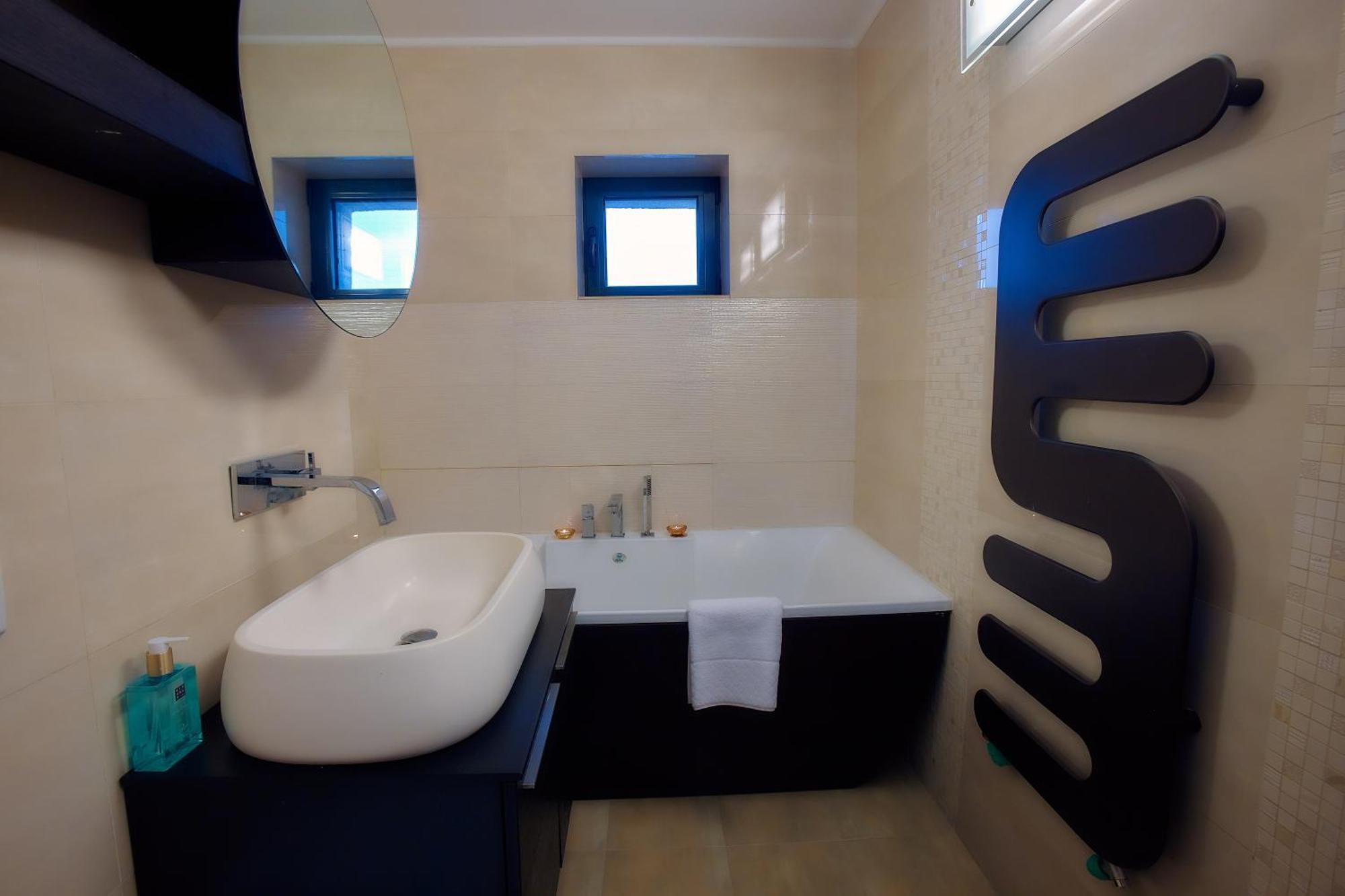 Uptown Residence Satu Mare Luaran gambar
